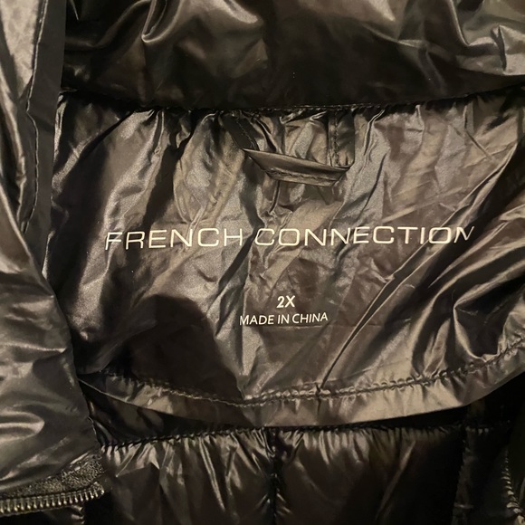 Black puffer jacket - Picture 3 of 6